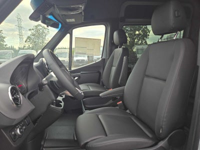 2026 Mercedes-Benz Sprinter Crew 2500 Standard Roof I4 Diesel HO 144 AWD