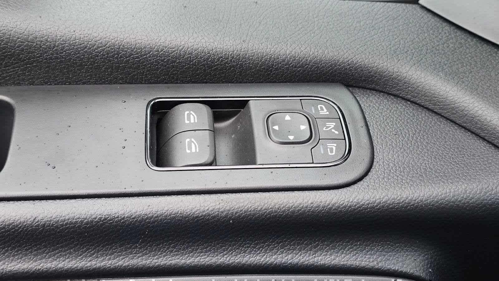 2026 Mercedes-Benz Sprinter 2500 Standard Roof I4 Diesel HO 144 AWD