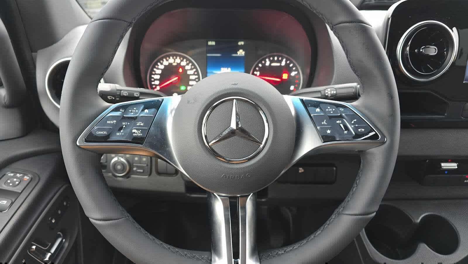 2026 Mercedes-Benz Sprinter 2500 Standard Roof I4 Diesel HO 144 AWD