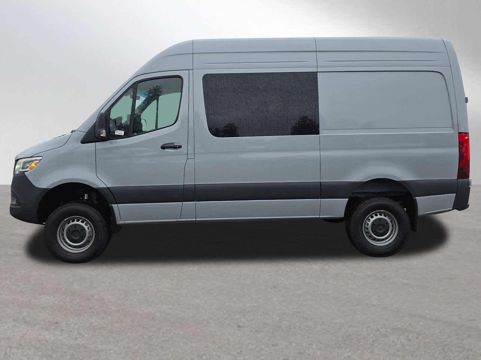 2026 Mercedes-Benz Sprinter 2500 Standard Roof I4 Diesel HO 144 AWD