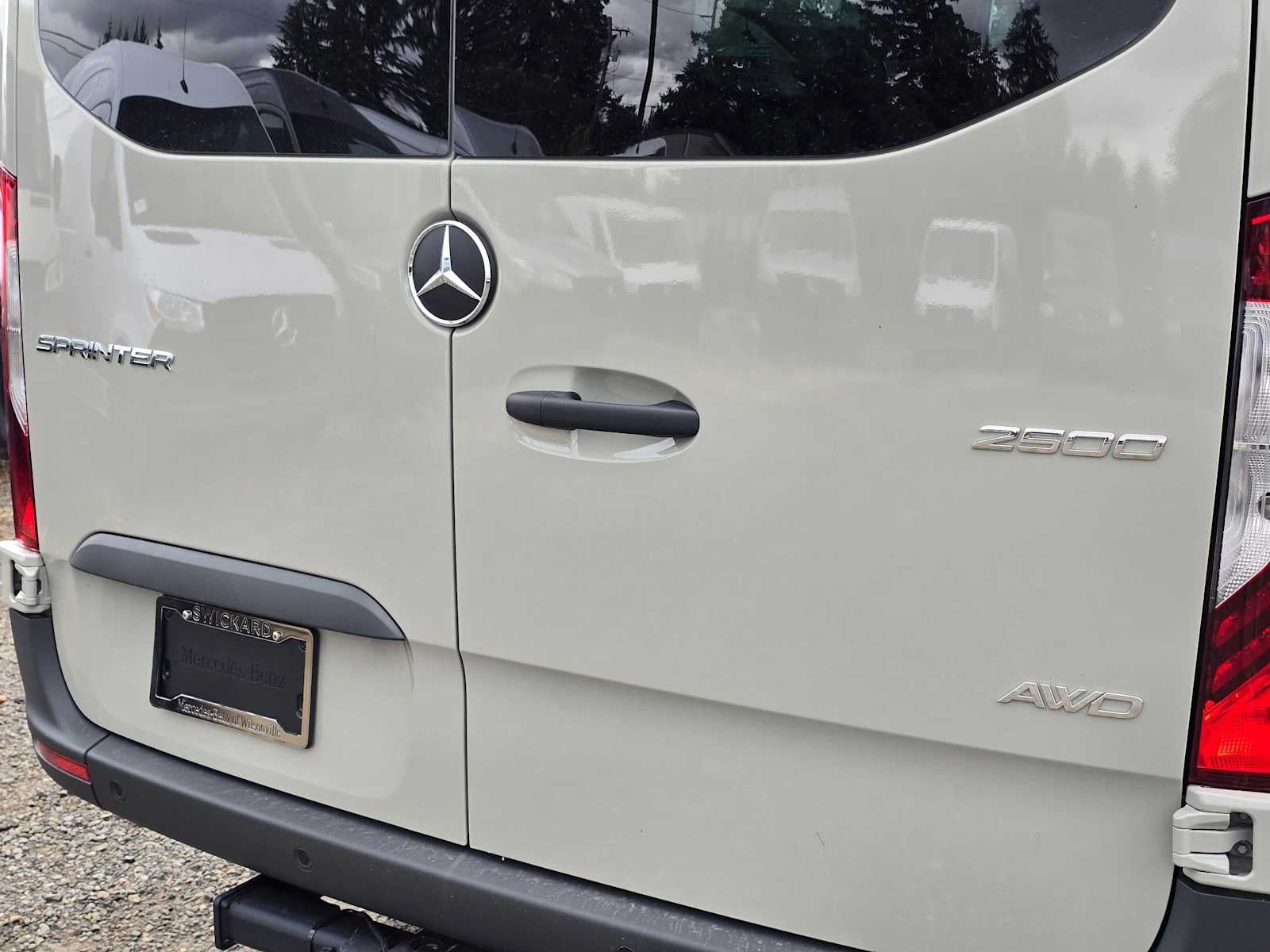 2026 Mercedes-Benz Sprinter 2500 Standard Roof I4 Diesel HO 144 AWD