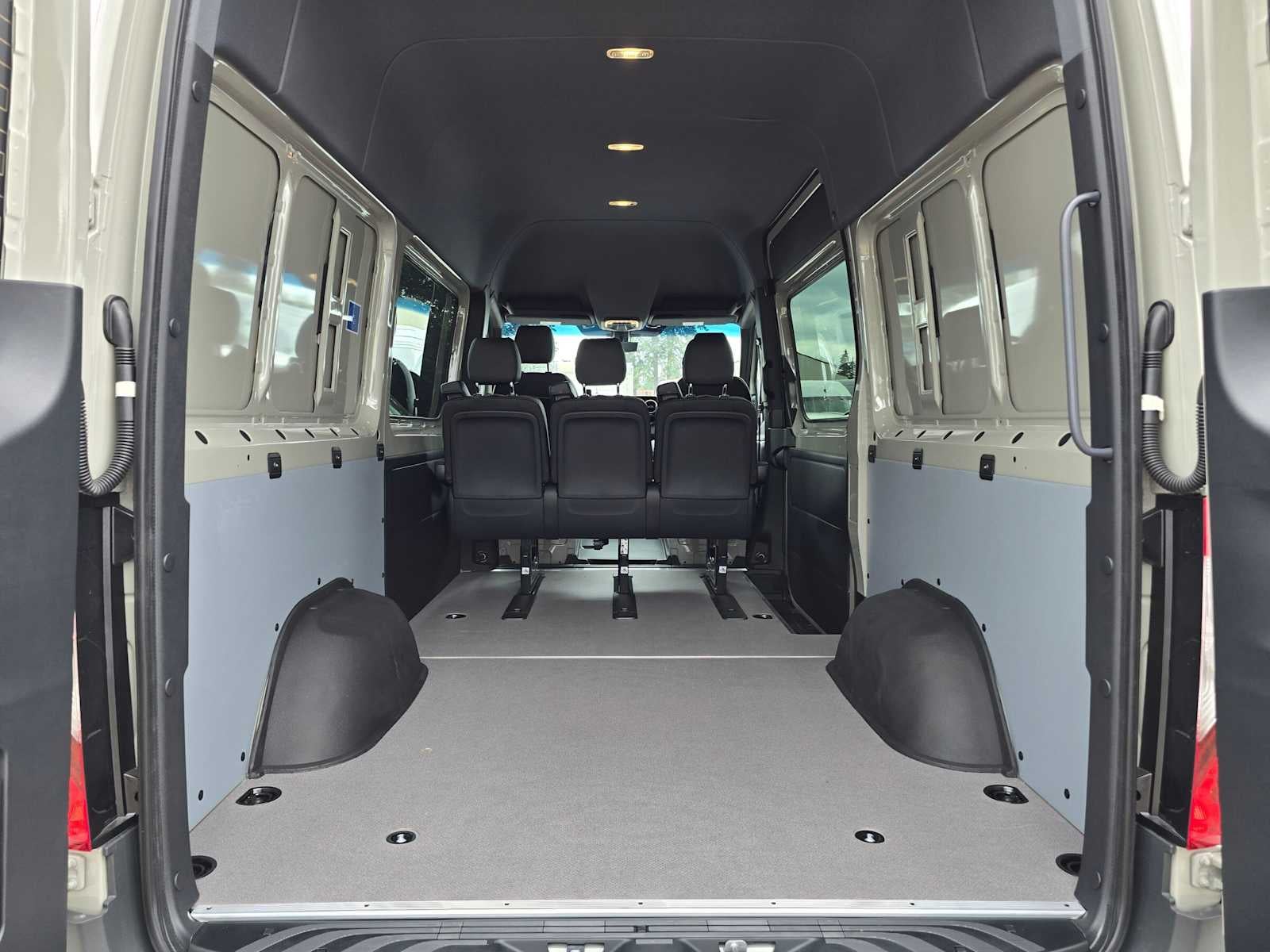 2026 Mercedes-Benz Sprinter 2500 Standard Roof I4 Diesel HO 144 AWD