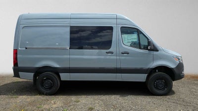 2026 Mercedes-Benz Sprinter 2500 Standard Roof I4 Diesel HO 144 AWD