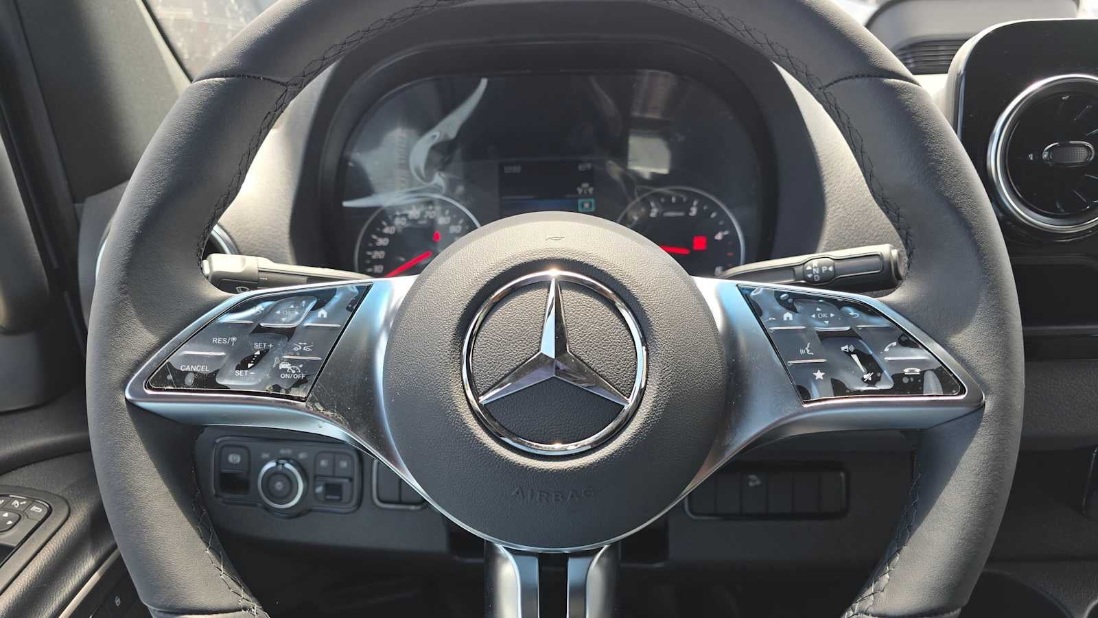 2026 Mercedes-Benz Sprinter 2500 Standard Roof I4 Diesel HO 144 AWD