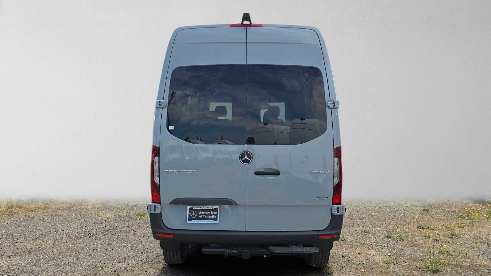 2026 Mercedes-Benz Sprinter 2500 Standard Roof I4 Diesel HO 144 AWD