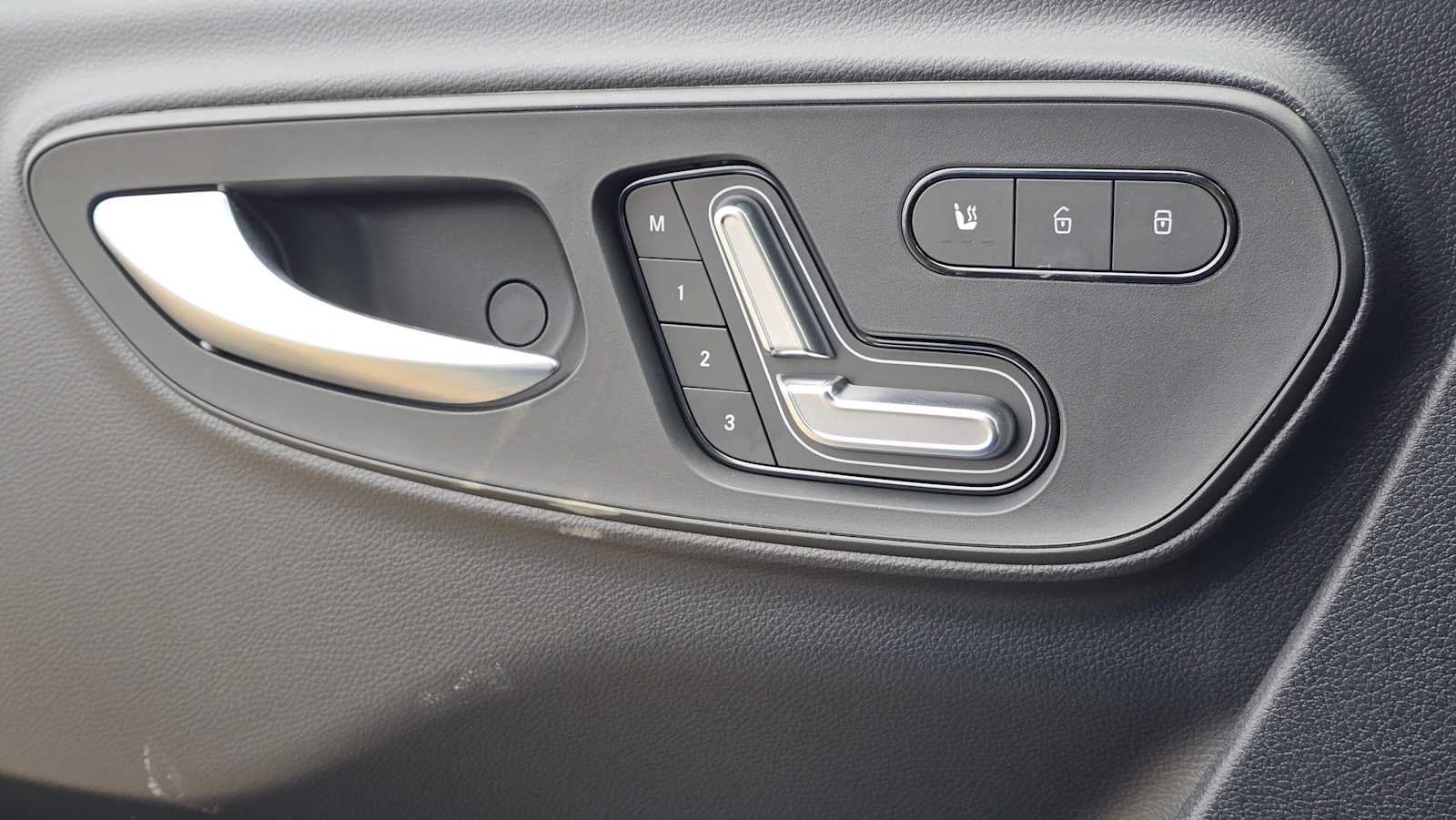 2026 Mercedes-Benz Sprinter 2500 Standard Roof I4 Diesel HO 144 AWD