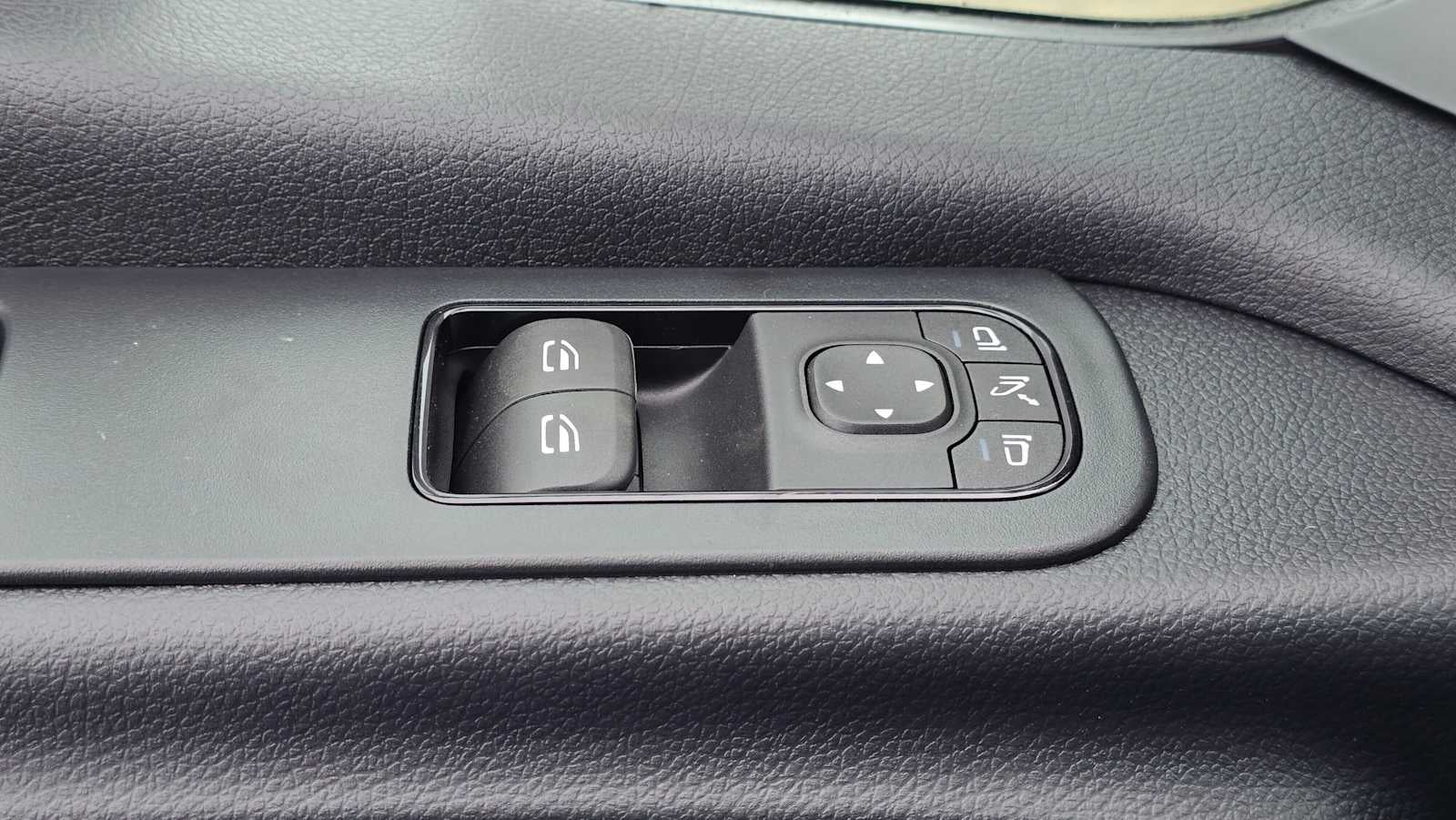 2026 Mercedes-Benz Sprinter 2500 Standard Roof I4 Diesel HO 144 AWD