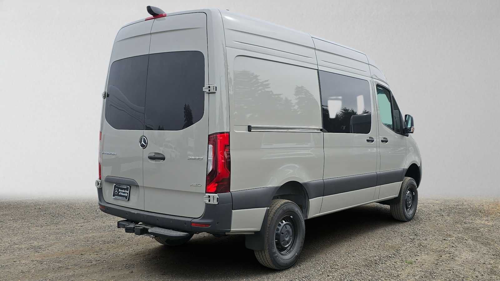 2026 Mercedes-Benz Sprinter 2500 Standard Roof I4 Diesel HO 144 AWD