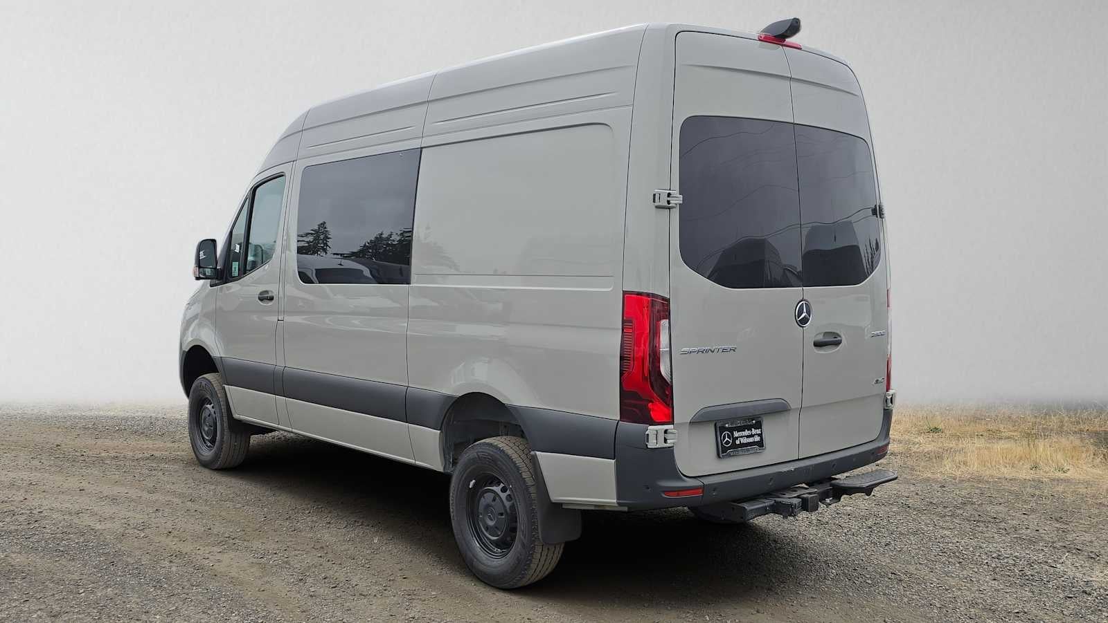 2026 Mercedes-Benz Sprinter 2500 Standard Roof I4 Diesel HO 144 AWD