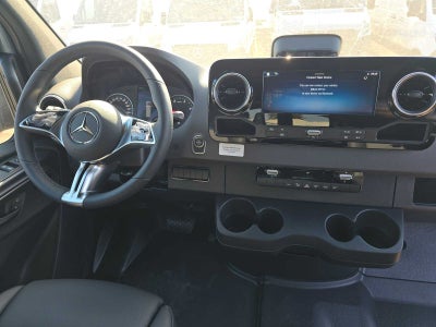 2026 Mercedes-Benz Sprinter 2500 Standard Roof I4 Diesel HO 144 AWD