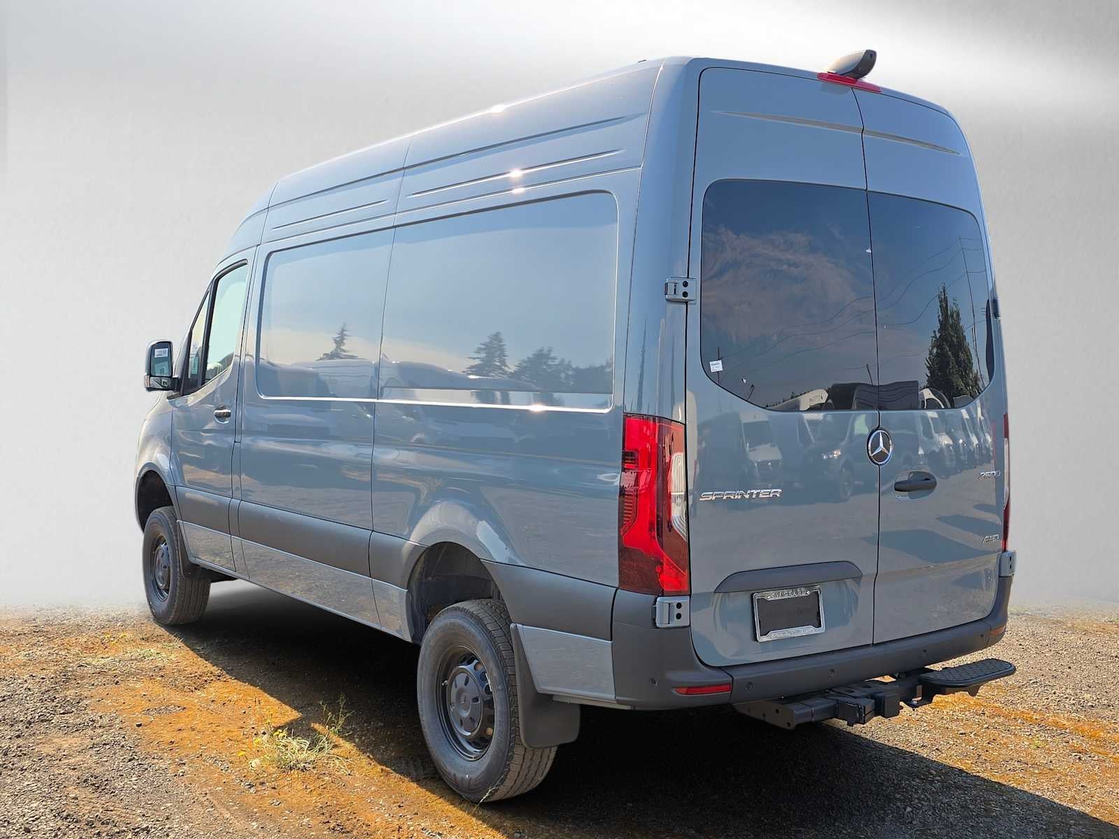 2026 Mercedes-Benz Sprinter 2500 Standard Roof I4 Diesel HO 144 AWD