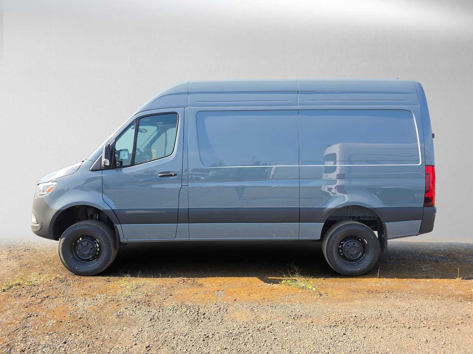 2026 Mercedes-Benz Sprinter 2500 Standard Roof I4 Diesel HO 144 AWD