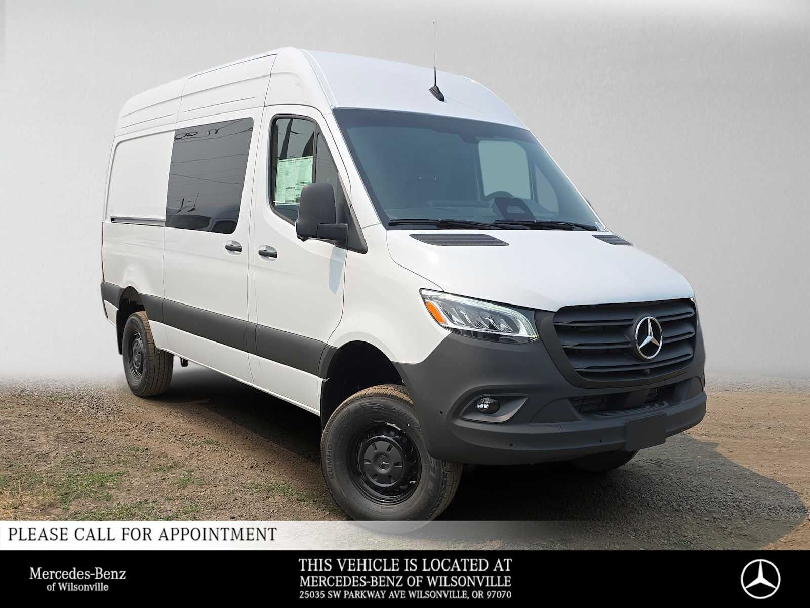 2026 Mercedes-Benz Sprinter Cargo 2500 Standard Roof I4 Diesel HO 144 AWD