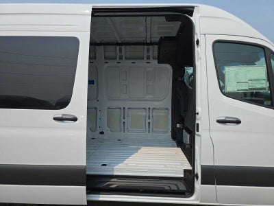 2026 Mercedes-Benz Sprinter Cargo 2500 Standard Roof I4 Diesel HO 144 AWD