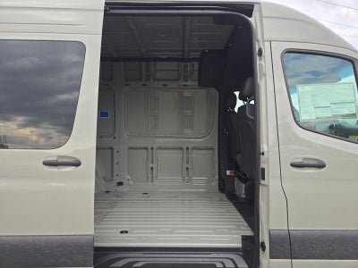 2026 Mercedes-Benz Sprinter Cargo 2500 Standard Roof I4 Diesel HO 144 AWD