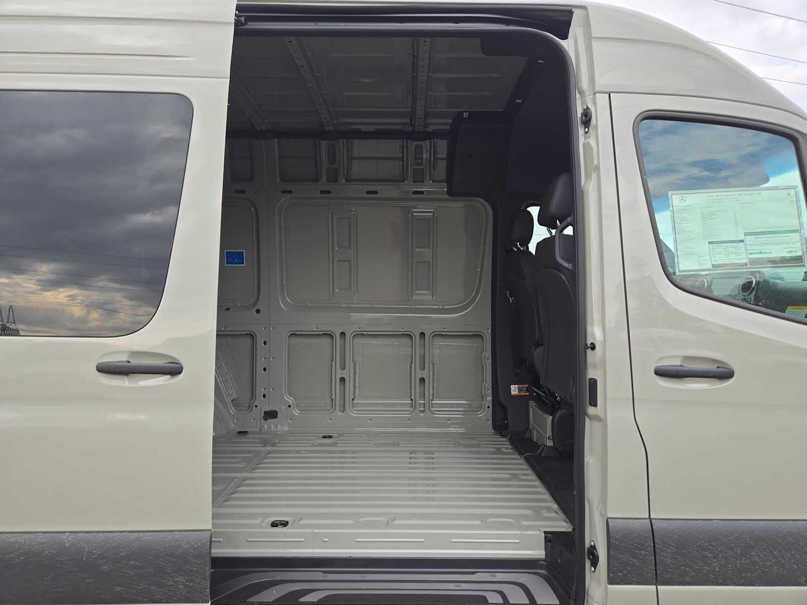 2026 Mercedes-Benz Sprinter Cargo 2500 Standard Roof I4 Diesel HO 144 AWD