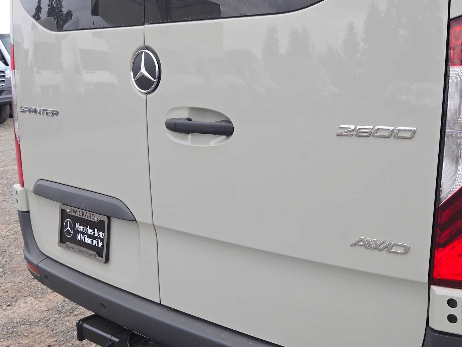 2026 Mercedes-Benz Sprinter Cargo 2500 Standard Roof I4 Diesel HO 144 AWD