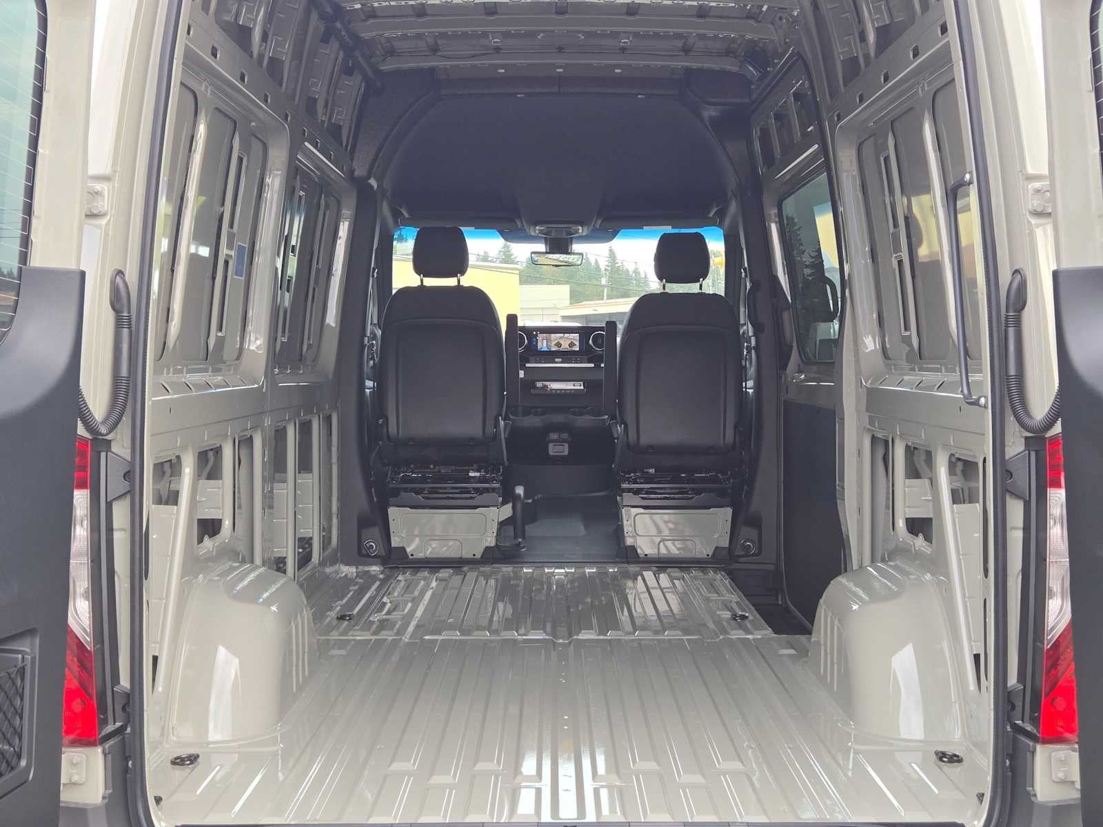 2026 Mercedes-Benz Sprinter Cargo 2500 Standard Roof I4 Diesel HO 144 AWD