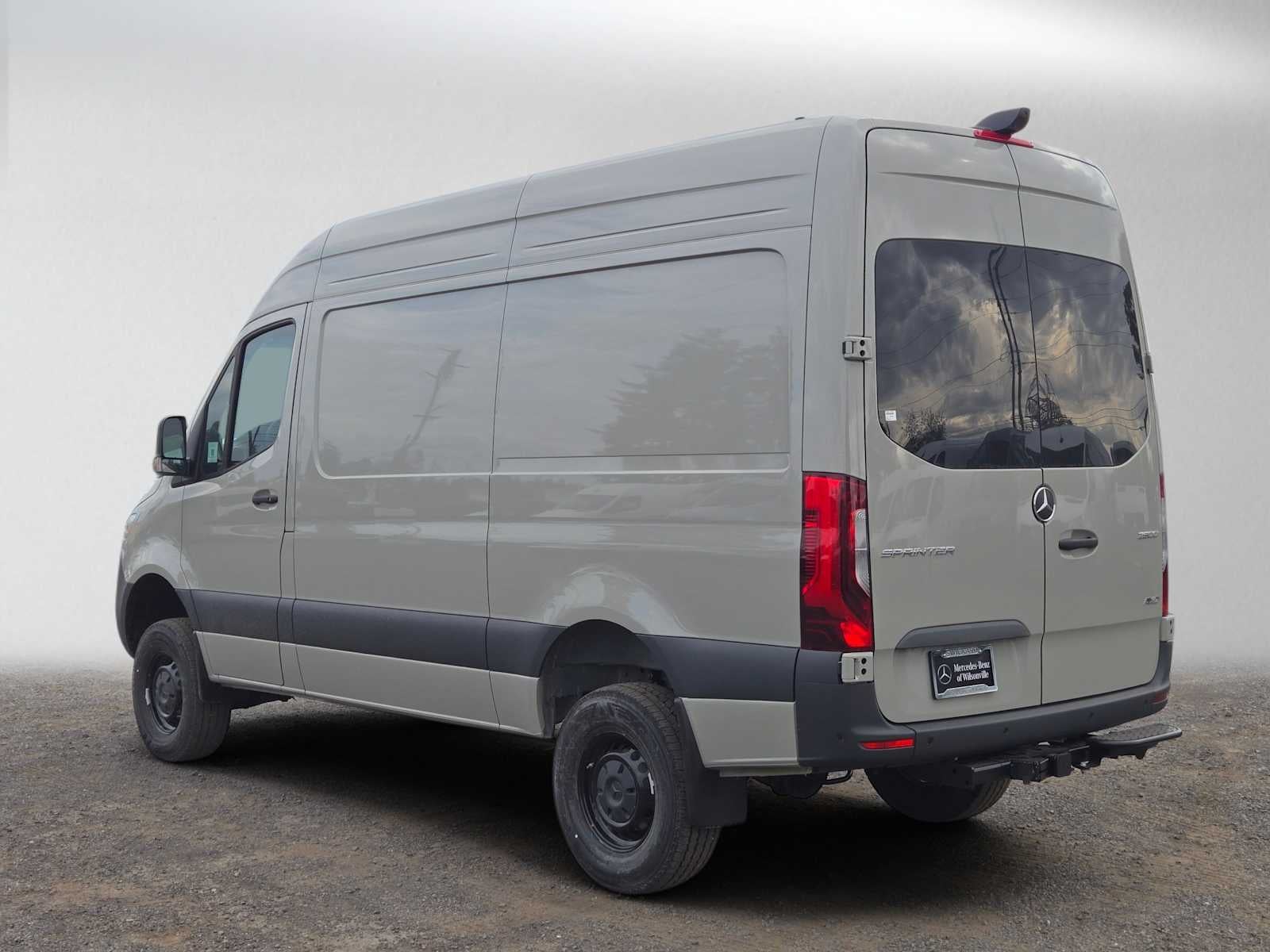 2026 Mercedes-Benz Sprinter Cargo 2500 Standard Roof I4 Diesel HO 144 AWD
