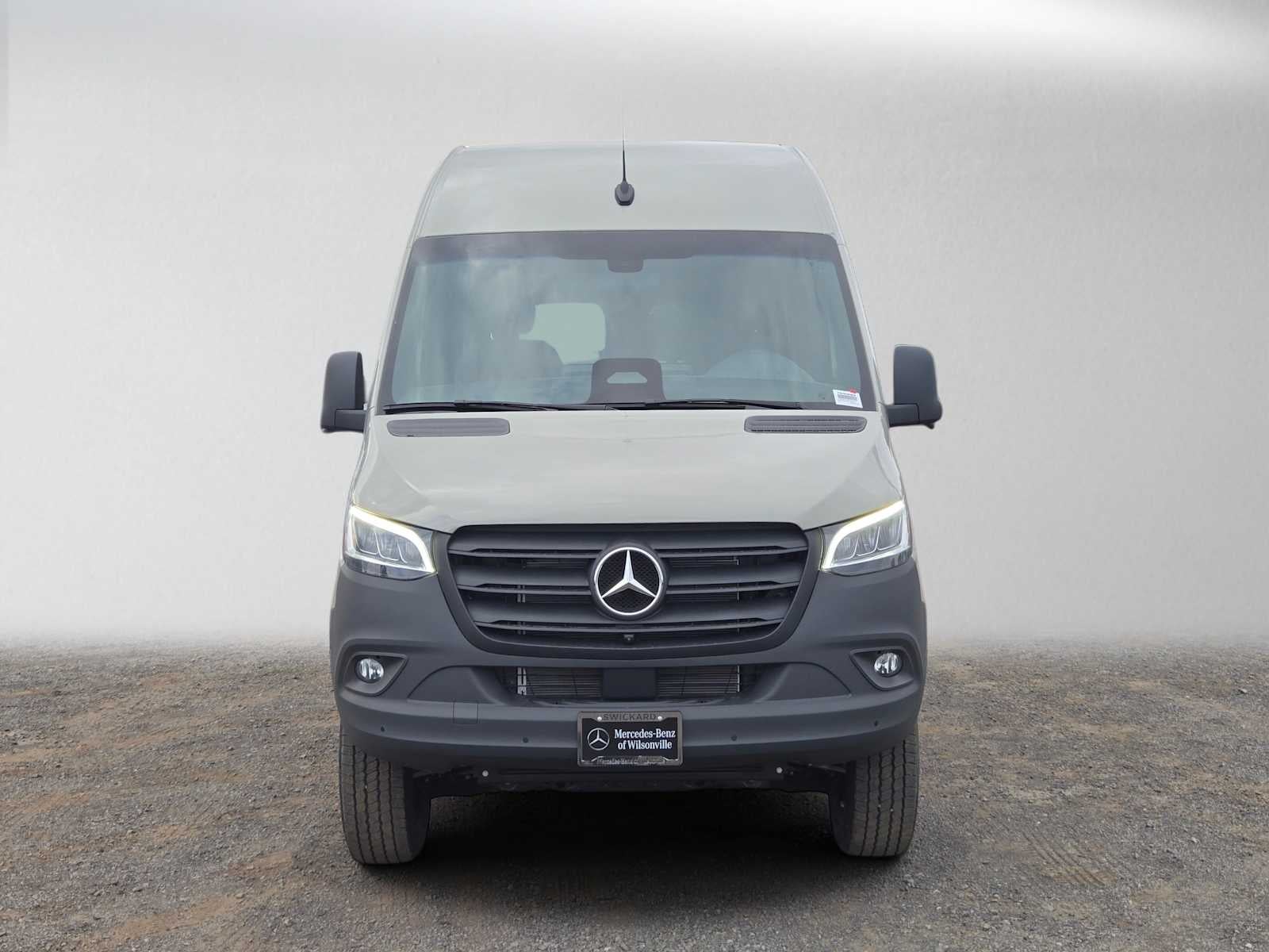 2026 Mercedes-Benz Sprinter Cargo 2500 Standard Roof I4 Diesel HO 144 AWD