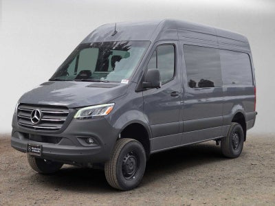 2026 Mercedes-Benz Sprinter Crew 2500 Standard Roof I4 Diesel HO 144 AWD