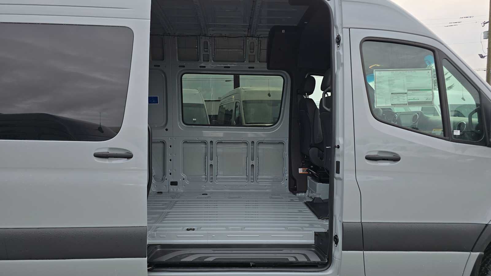 2026 Mercedes-Benz Sprinter 2500 Standard Roof I4 Diesel HO 144" AWD