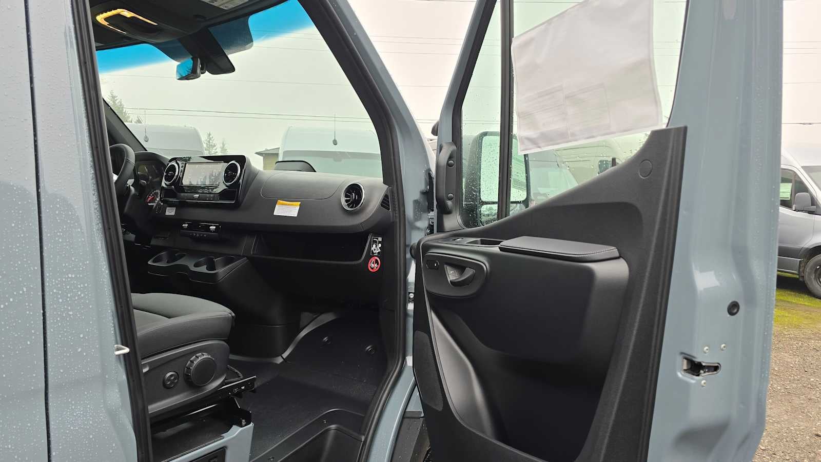 2026 Mercedes-Benz Sprinter 2500 Standard Roof I4 Diesel HO 144" AWD