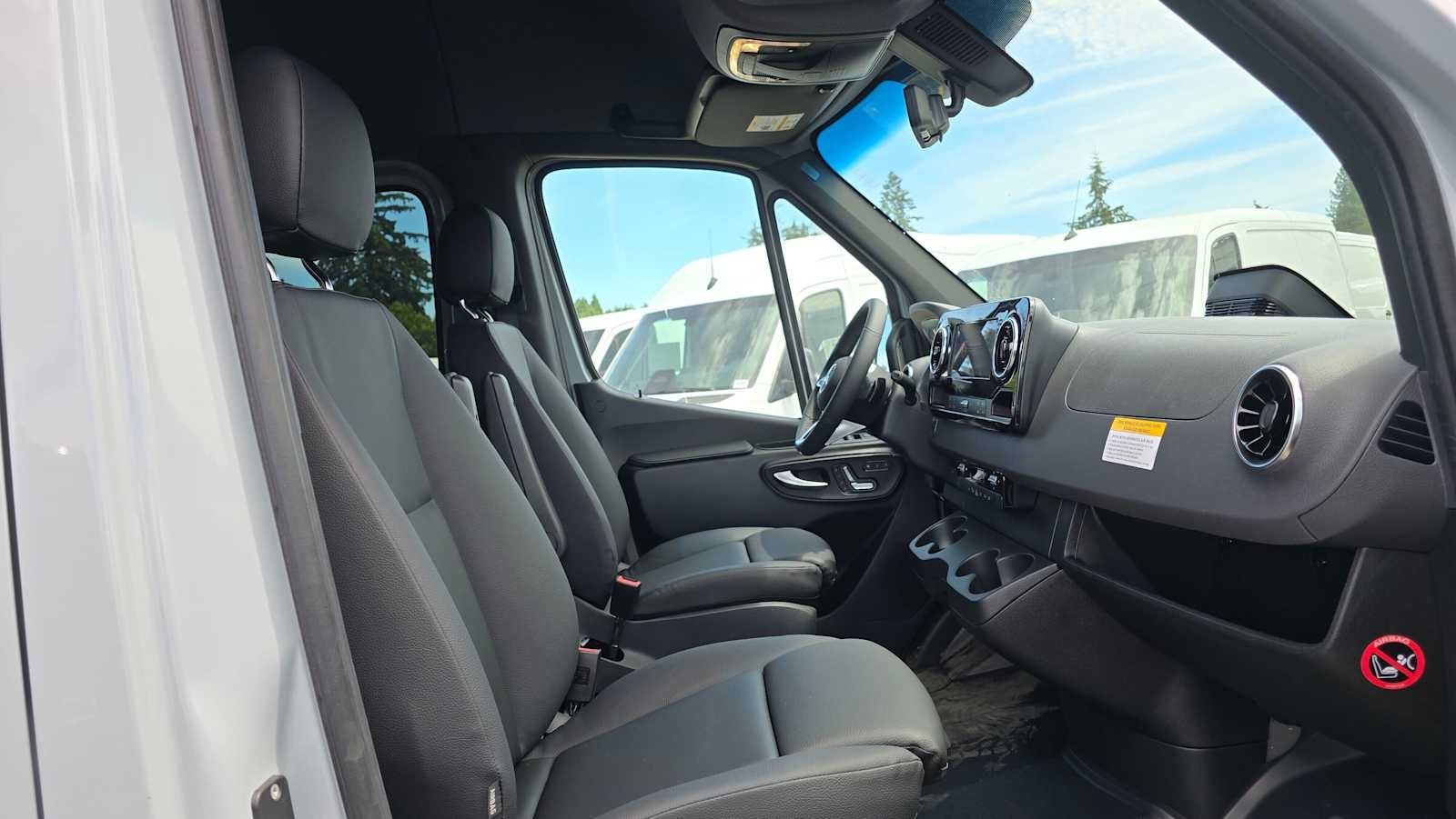 2026 Mercedes-Benz Sprinter 2500 Standard Roof I4 Diesel HO 144 AWD
