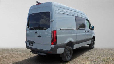 2026 Mercedes-Benz Sprinter 2500 Standard Roof I4 Diesel HO 144 AWD