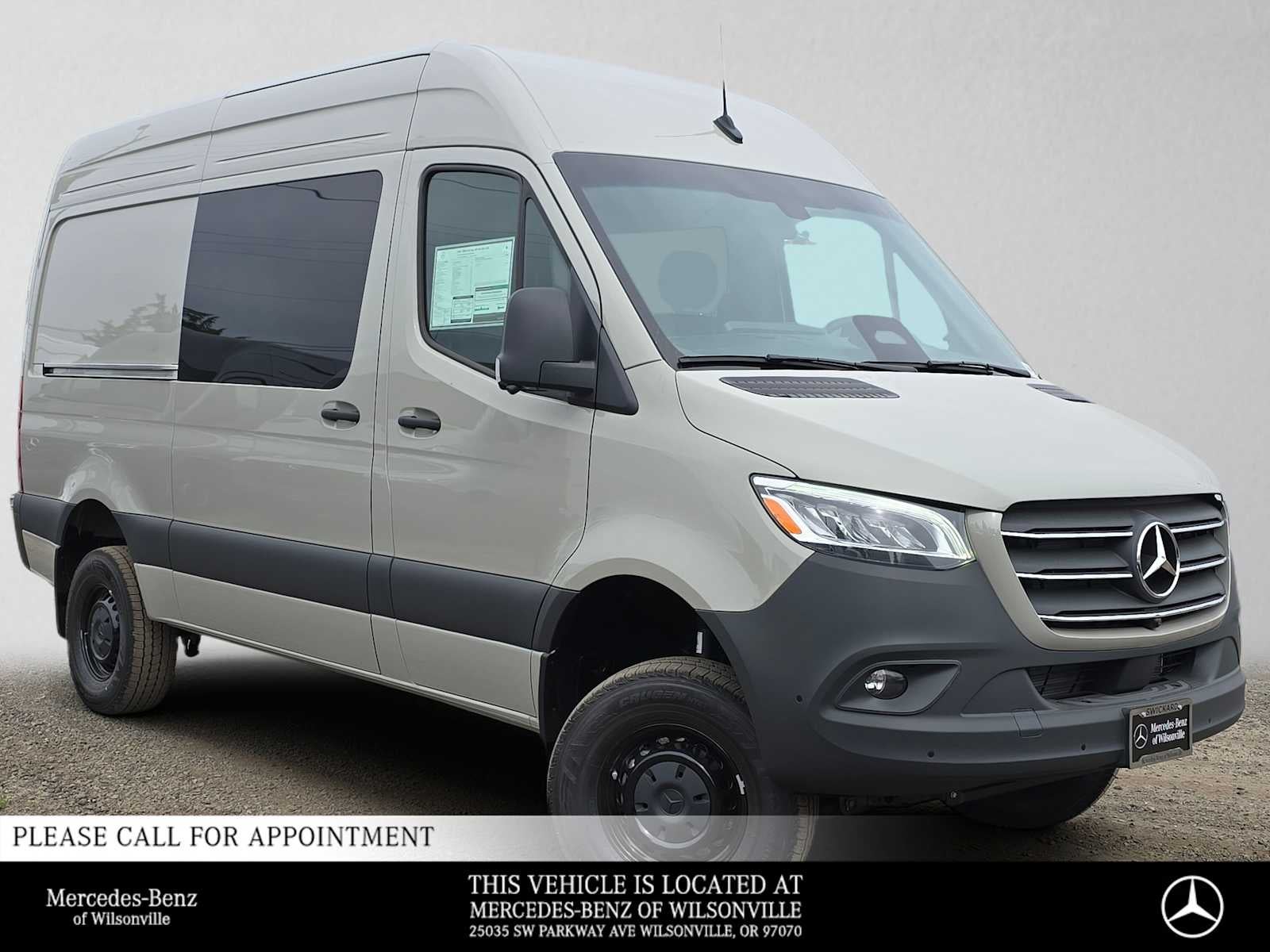 2026 Mercedes-Benz Sprinter 2500 Standard Roof I4 Diesel HO 144 AWD