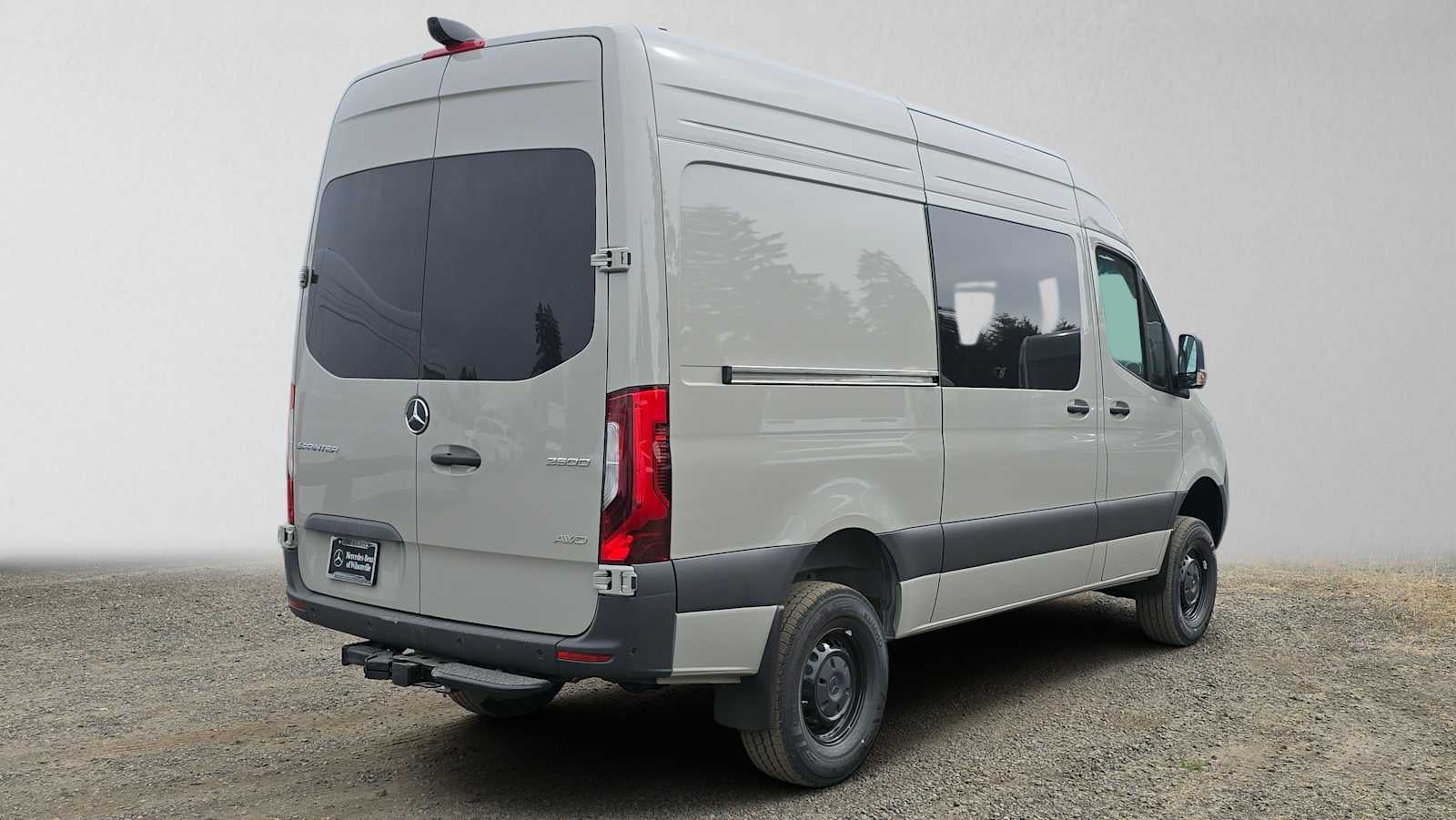 2026 Mercedes-Benz Sprinter 2500 Standard Roof I4 Diesel HO 144 AWD