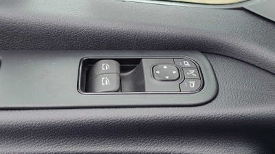 2026 Mercedes-Benz Sprinter Crew 2500 Standard Roof I4 Diesel HO 144 AWD