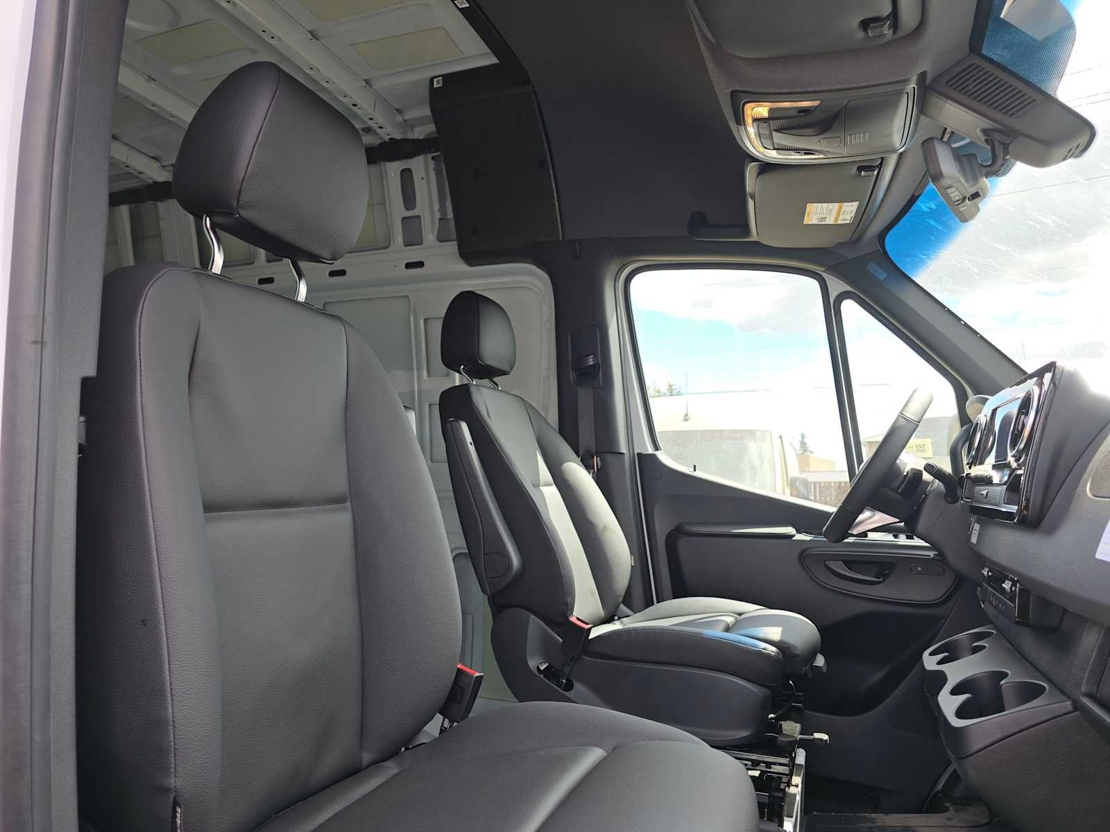 2026 Mercedes-Benz Sprinter Cargo 2500 Standard Roof I4 Diesel HO 144 AWD