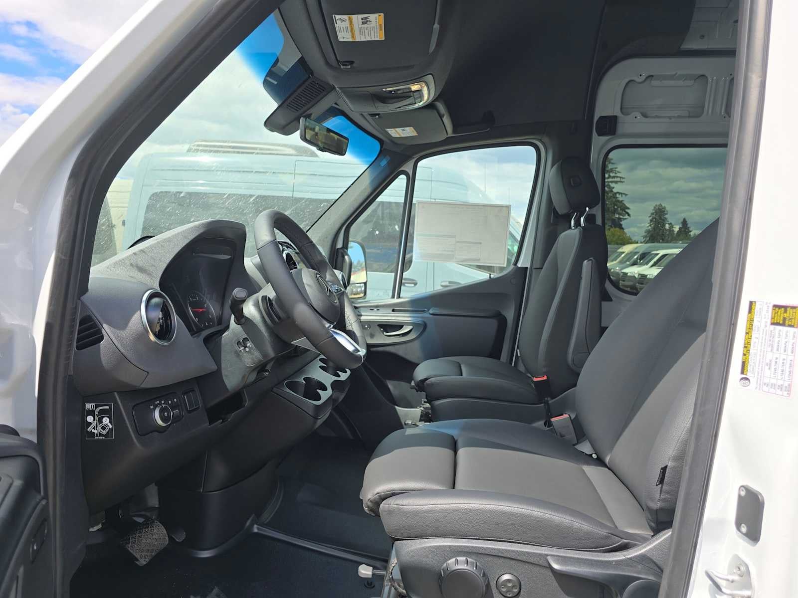 2026 Mercedes-Benz Sprinter Cargo 2500 Standard Roof I4 Diesel HO 144 AWD