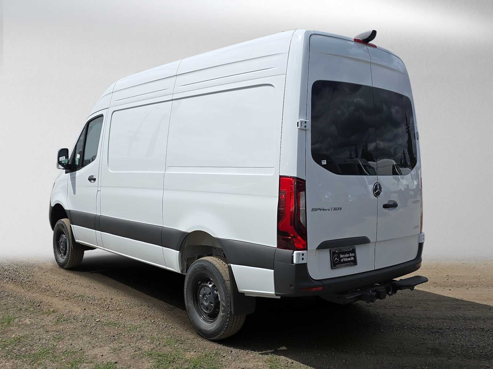 2026 Mercedes-Benz Sprinter Cargo 2500 Standard Roof I4 Diesel HO 144 AWD