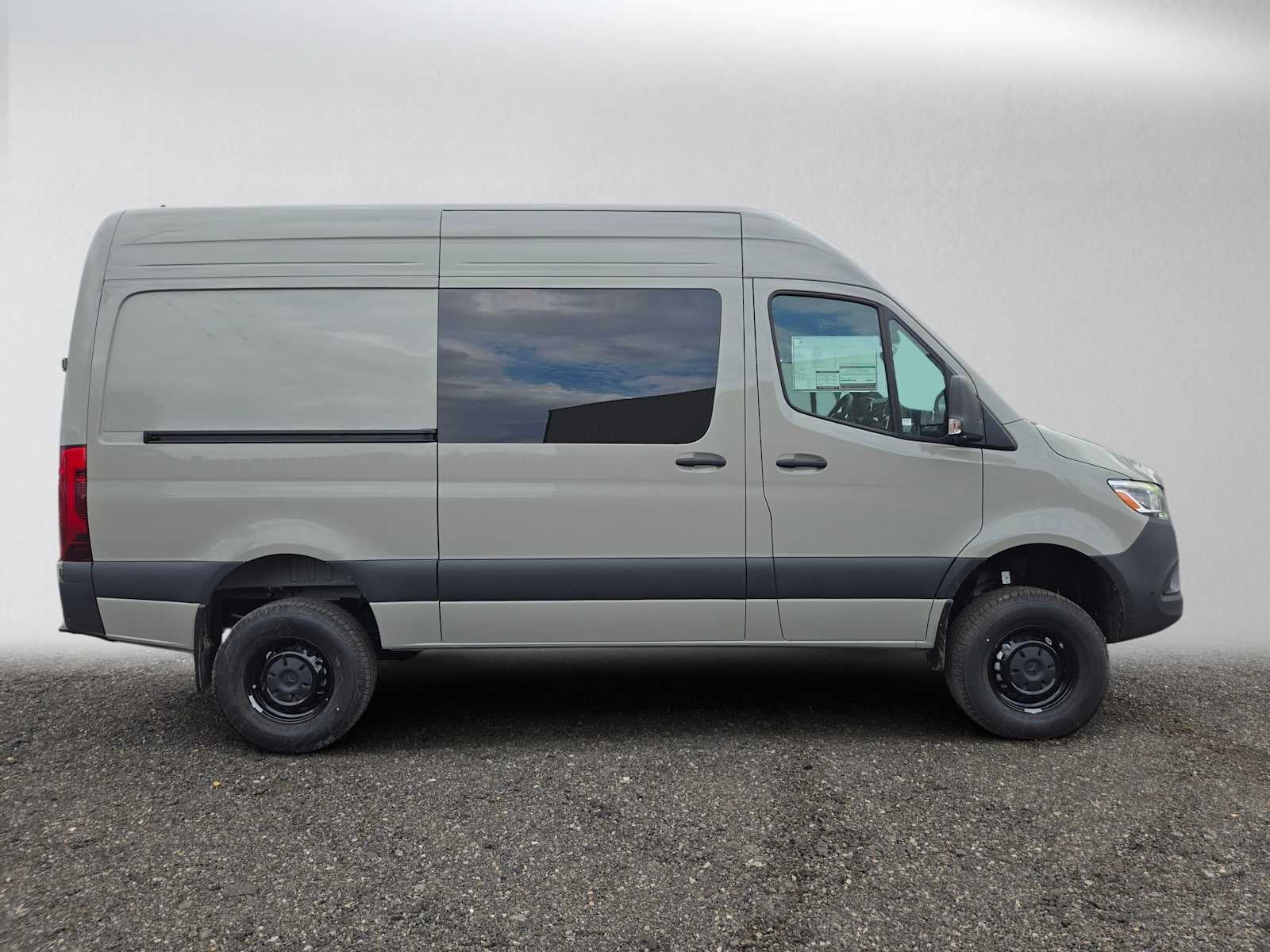 2026 Mercedes-Benz Sprinter Cargo 2500 Standard Roof I4 Diesel HO 144 AWD