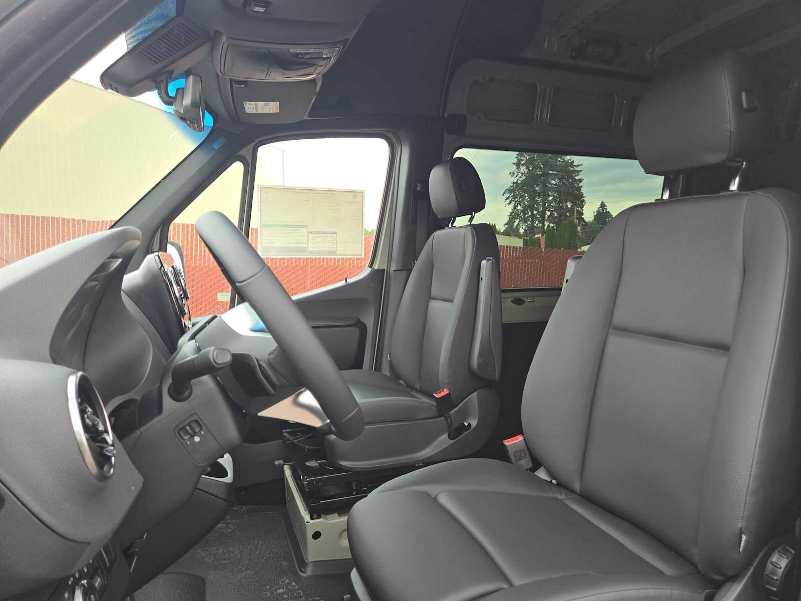 2026 Mercedes-Benz Sprinter Cargo 2500 Standard Roof I4 Diesel HO 144 AWD