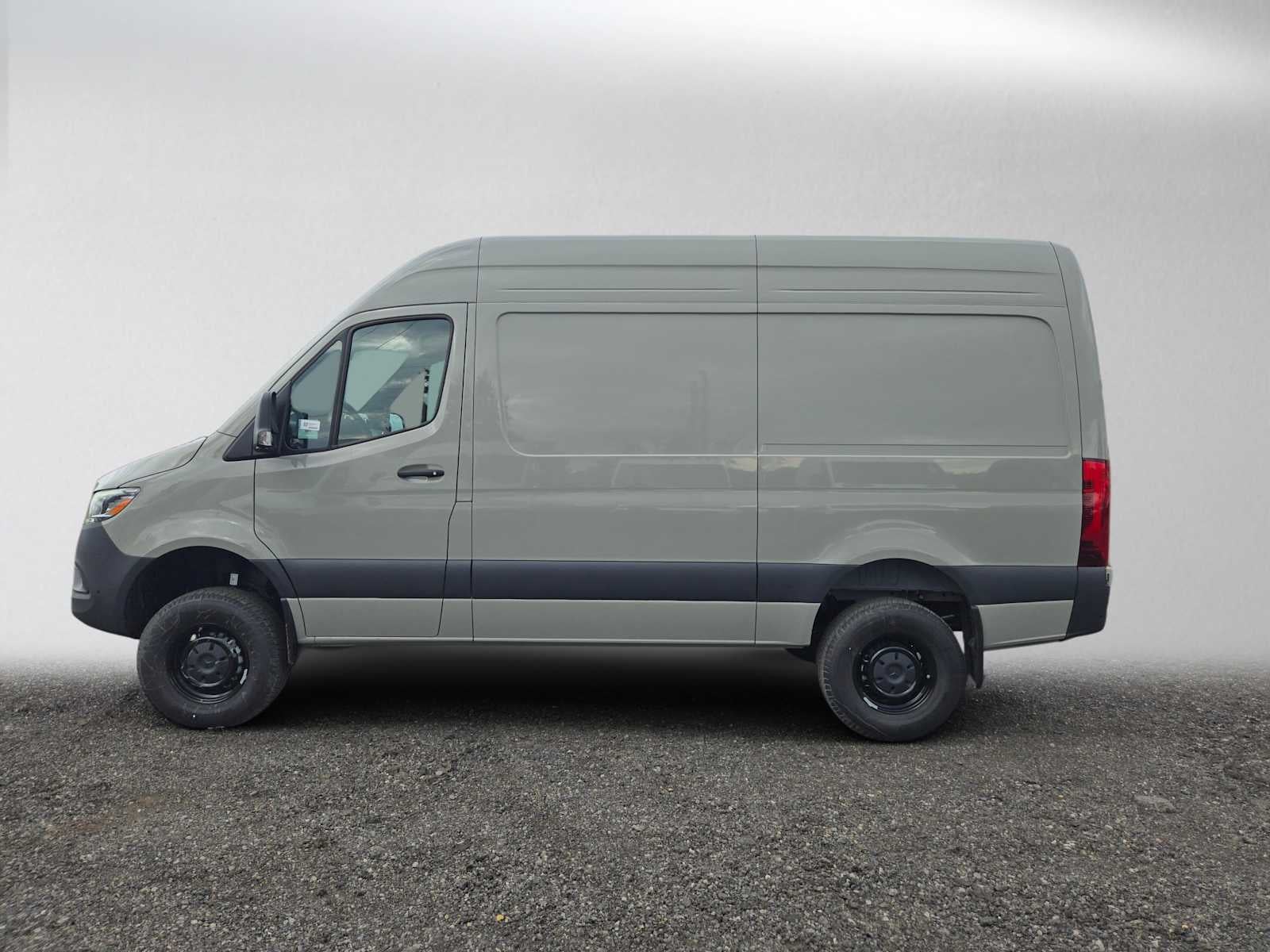 2026 Mercedes-Benz Sprinter Cargo 2500 Standard Roof I4 Diesel HO 144 AWD
