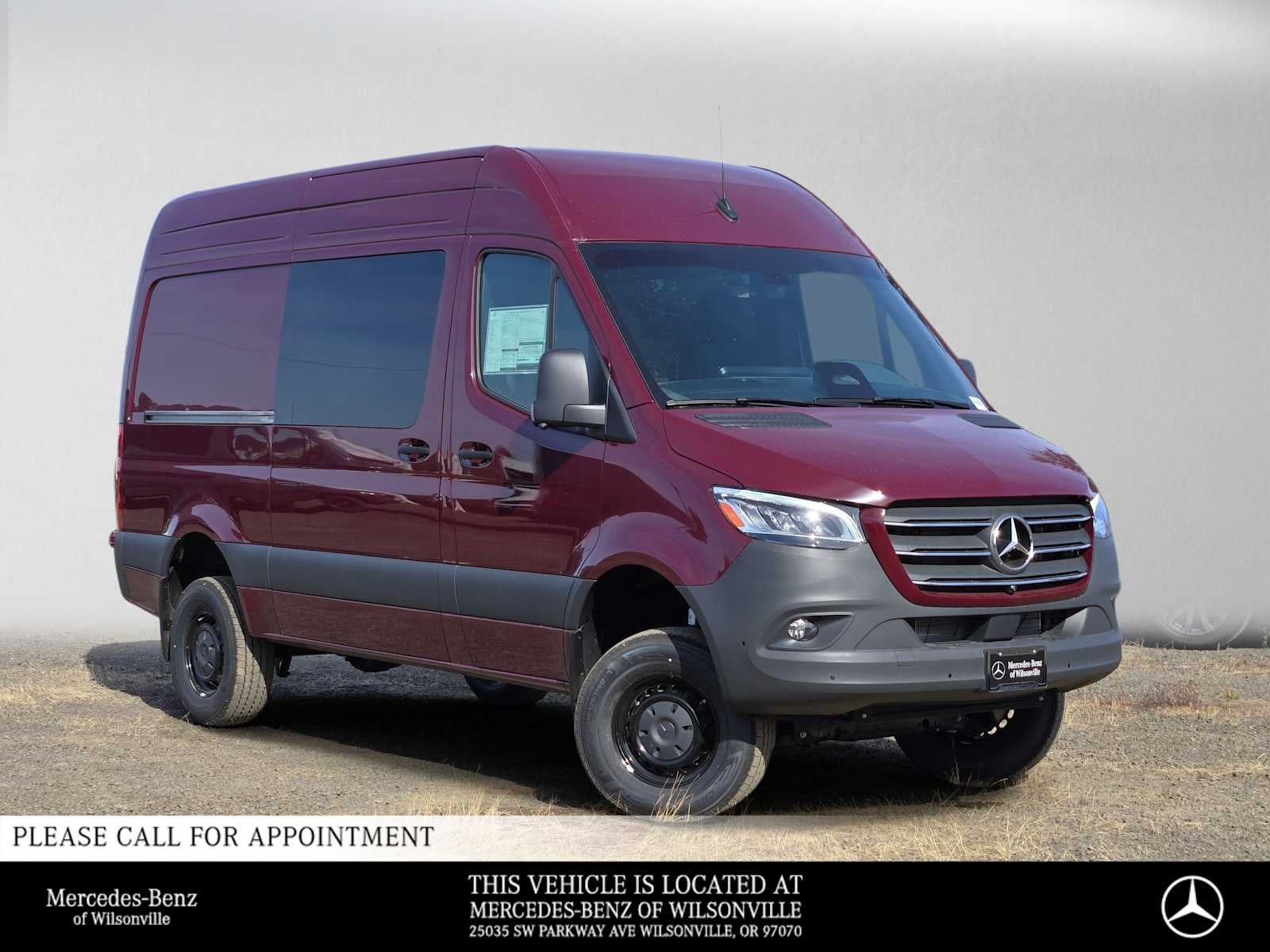 2026 Mercedes-Benz Sprinter Crew 2500 Standard Roof I4 Diesel HO 144 AWD