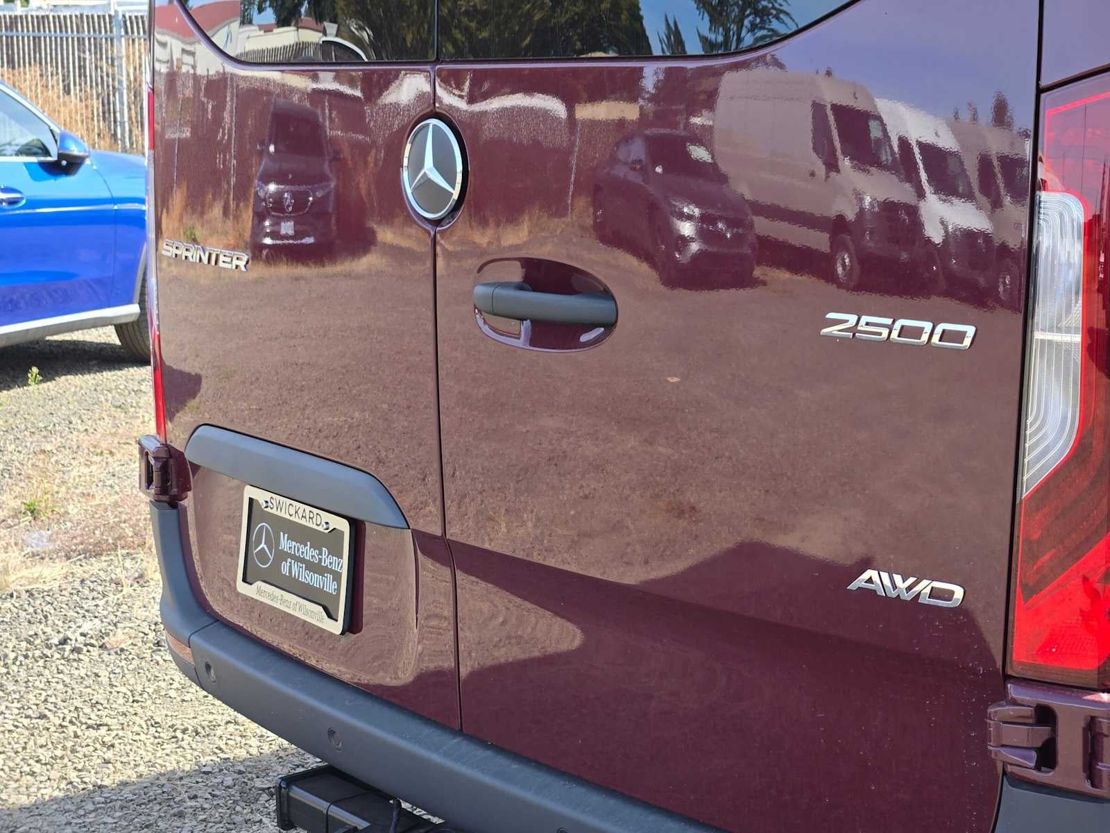 2026 Mercedes-Benz Sprinter Crew 2500 Standard Roof I4 Diesel HO 144 AWD