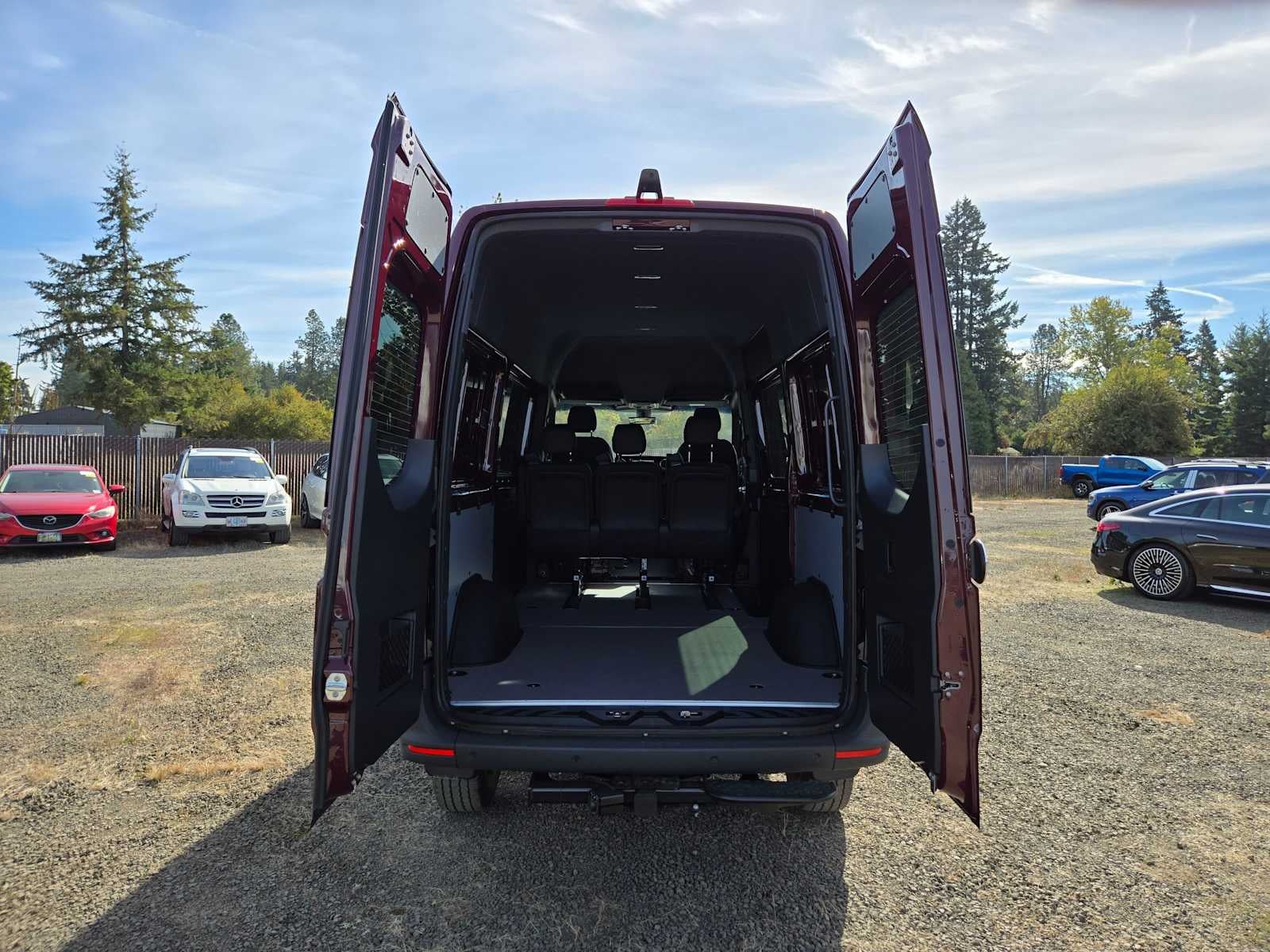 2026 Mercedes-Benz Sprinter Crew 2500 Standard Roof I4 Diesel HO 144 AWD