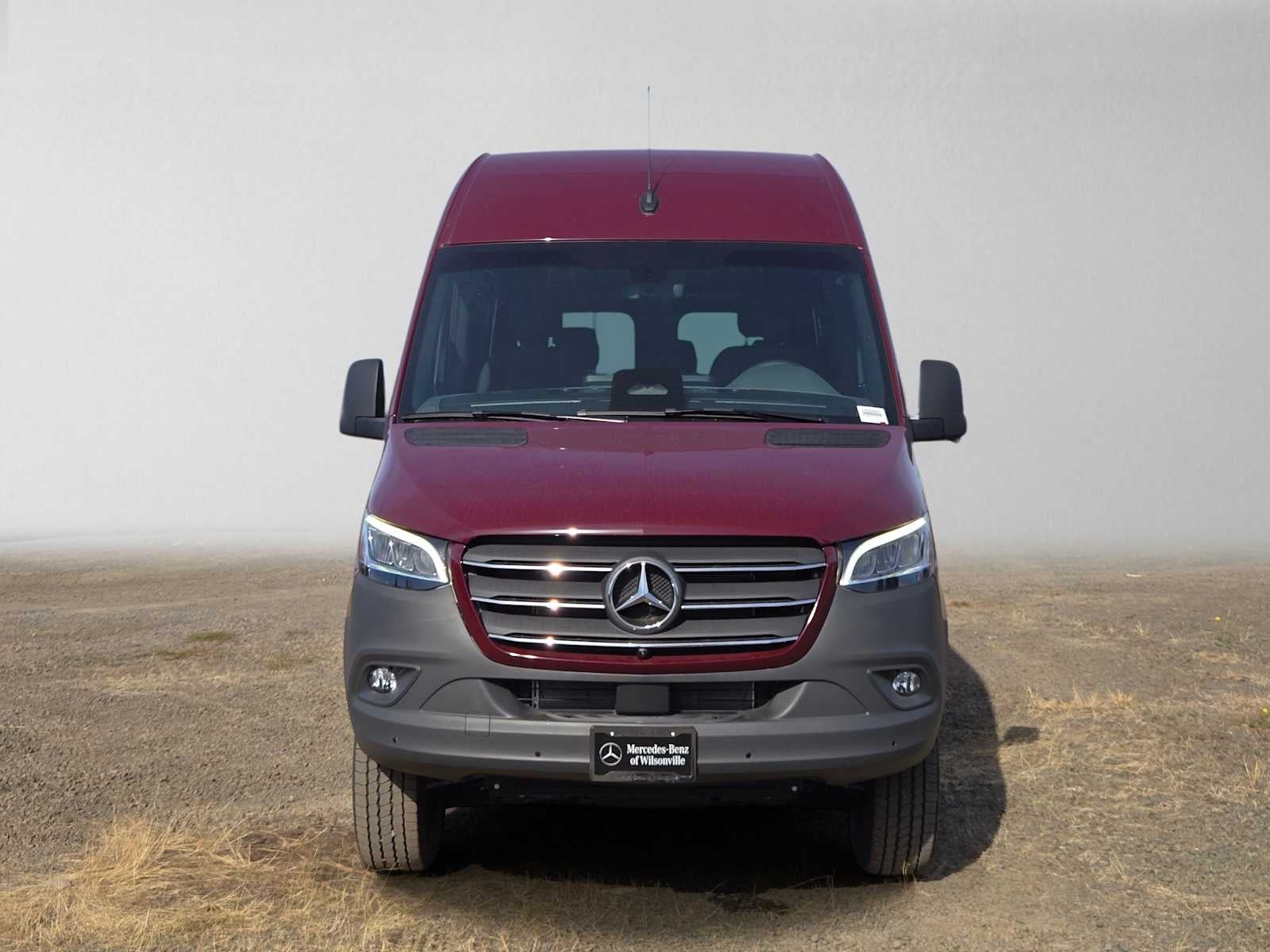2026 Mercedes-Benz Sprinter Crew 2500 Standard Roof I4 Diesel HO 144 AWD