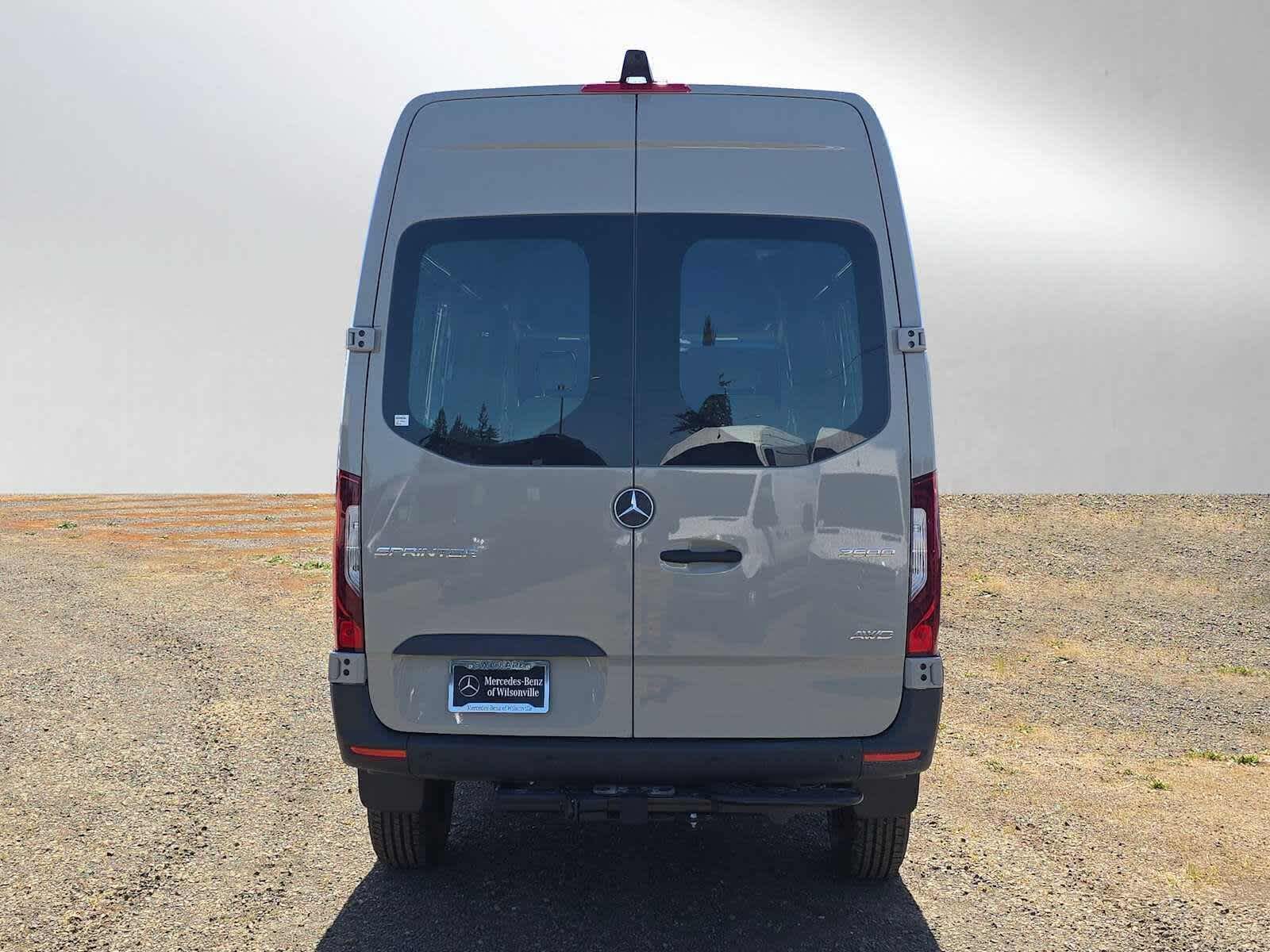 2026 Mercedes-Benz Sprinter 2500 Standard Roof I4 Diesel HO 144 AWD