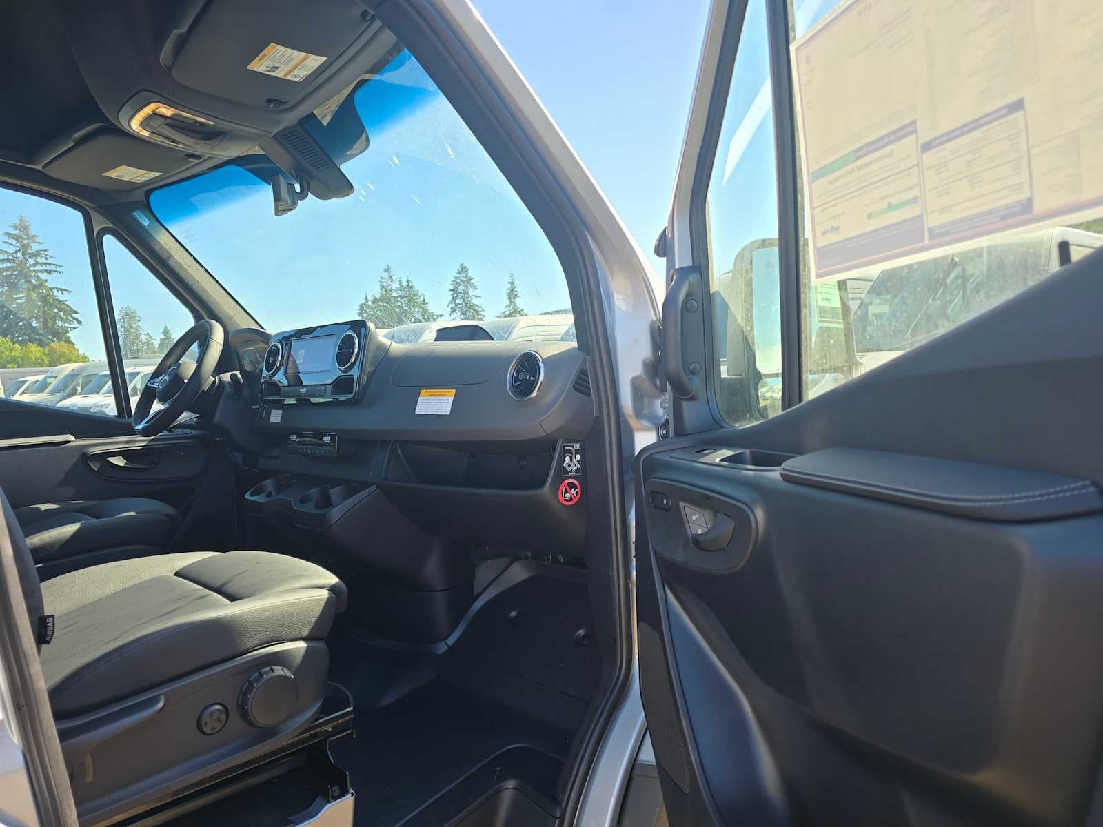 2026 Mercedes-Benz Sprinter Cargo 2500 Standard Roof I4 Diesel HO 144 AWD