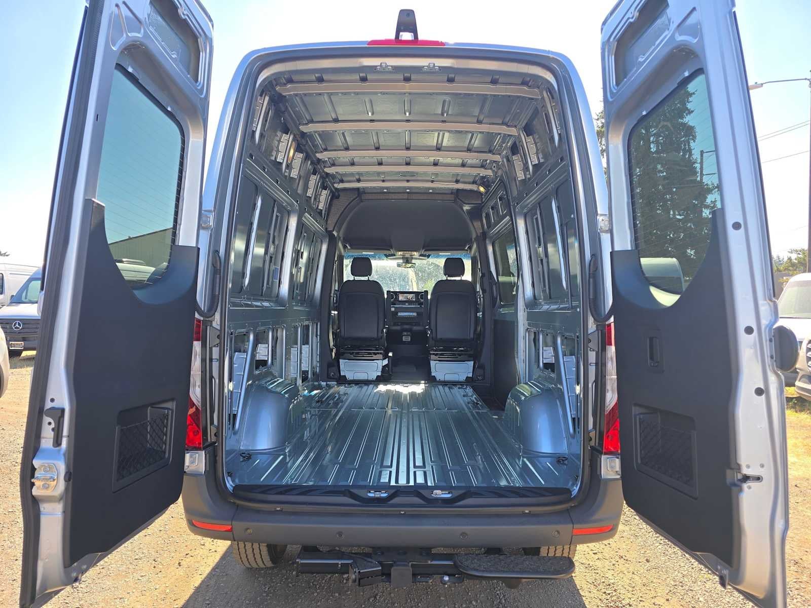 2026 Mercedes-Benz Sprinter Cargo 2500 Standard Roof I4 Diesel HO 144 AWD