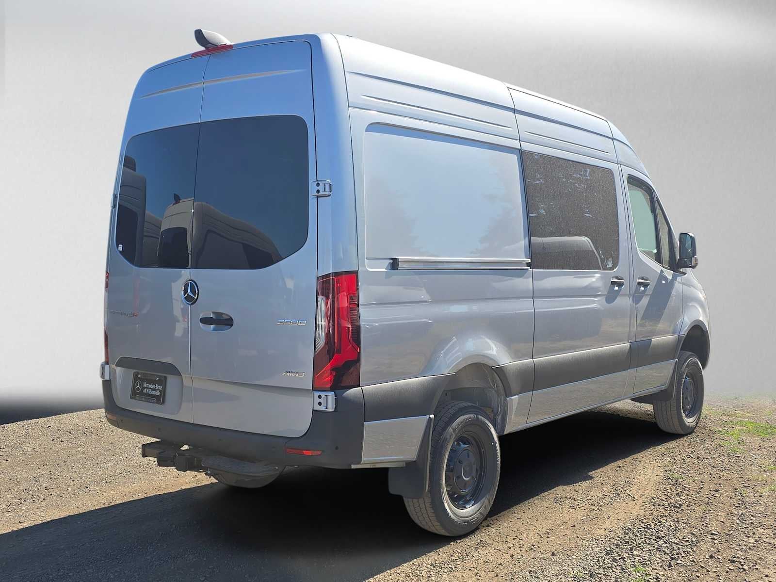 2026 Mercedes-Benz Sprinter Cargo 2500 Standard Roof I4 Diesel HO 144 AWD