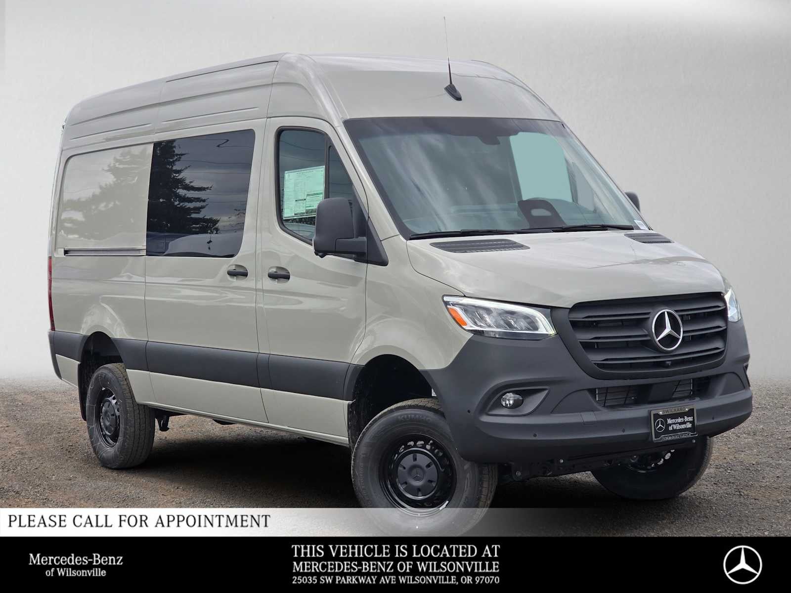 2026 Mercedes-Benz Sprinter Cargo 2500 Standard Roof I4 Diesel HO 144 AWD