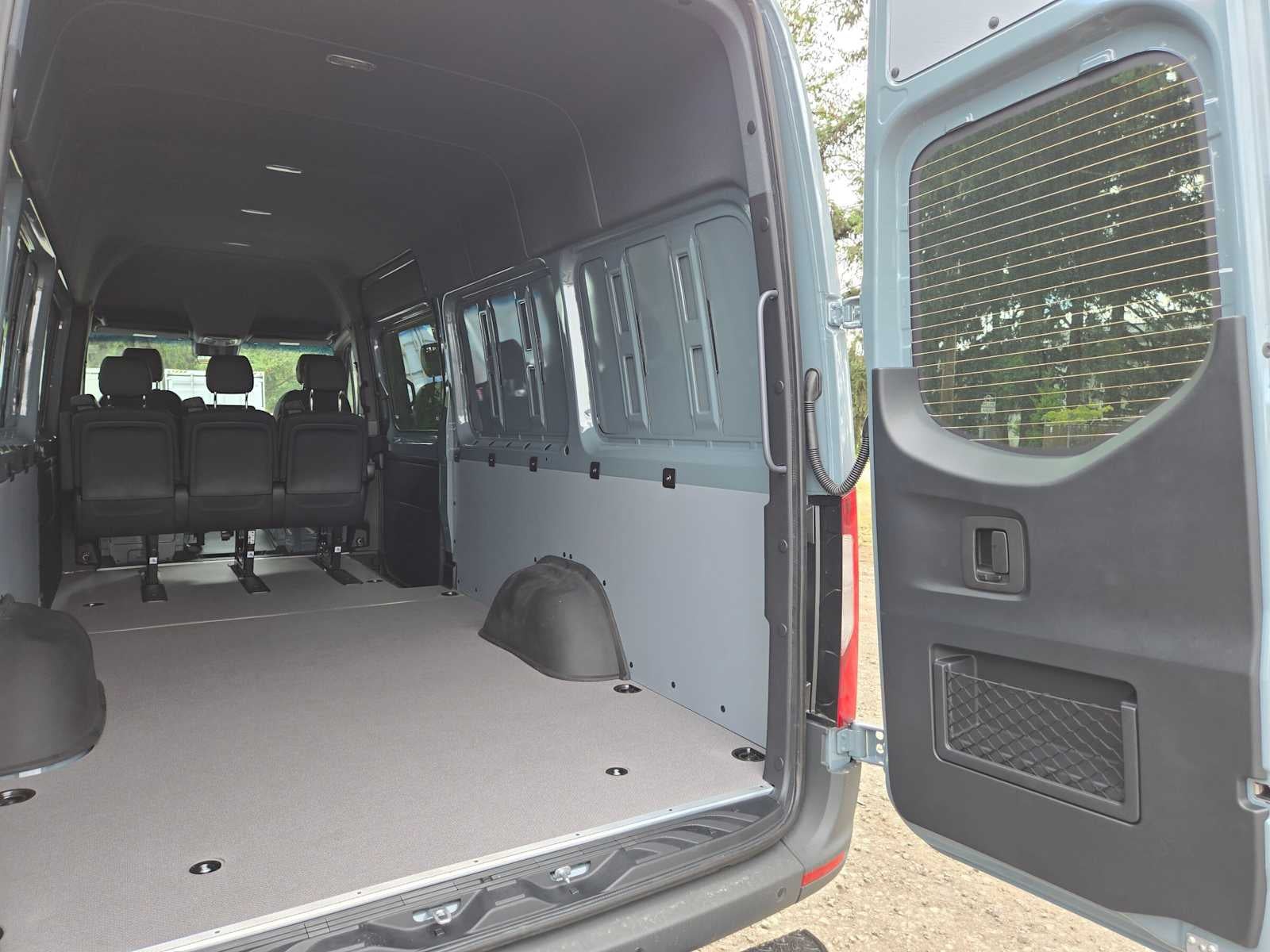2026 Mercedes-Benz Sprinter Crew 2500 High Roof I4 Diesel HO 170 AWD