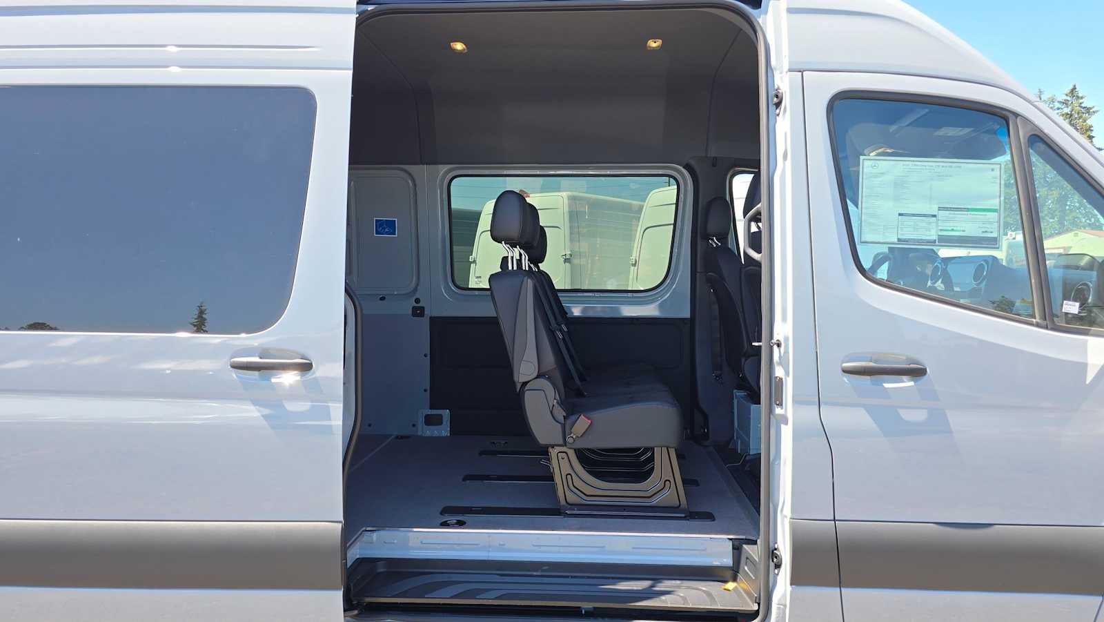 2026 Mercedes-Benz Sprinter 2500 High Roof I4 Diesel HO 170 AWD