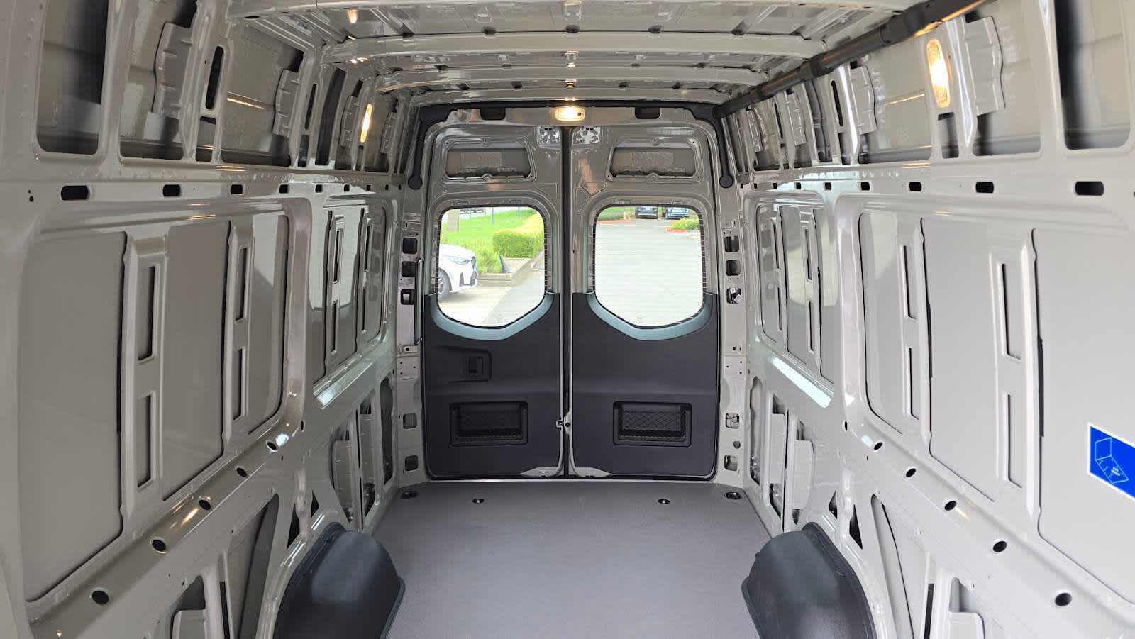 2026 Mercedes-Benz Sprinter 2500 High Roof I4 Diesel HO 170" AWD